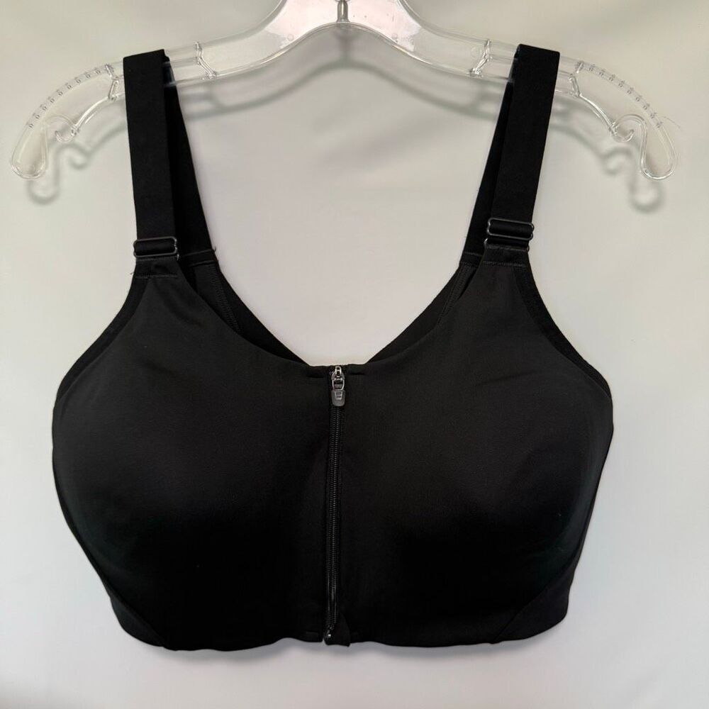 All in motion high impact black sport bra size 38D NWOT